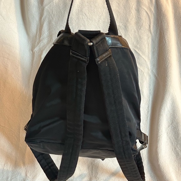PRADA NYLON BACKPACK - Picture 4 of 7